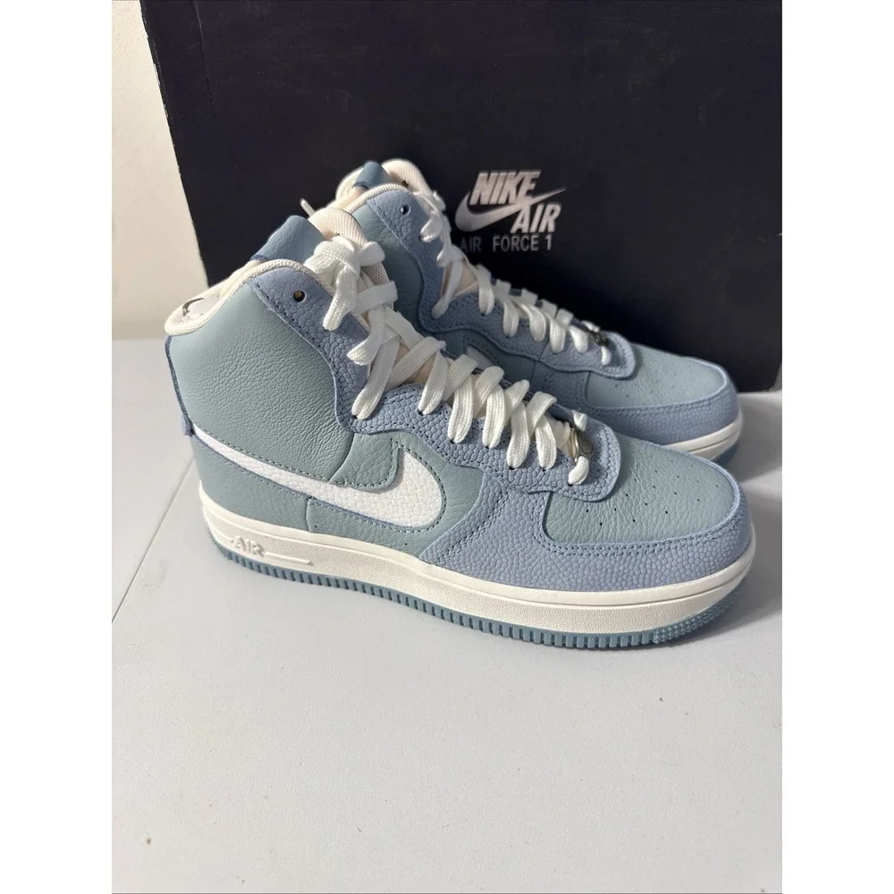 [DQ9325-300] Womens Nike Air Force 1 High Sculpt (W) Size 6